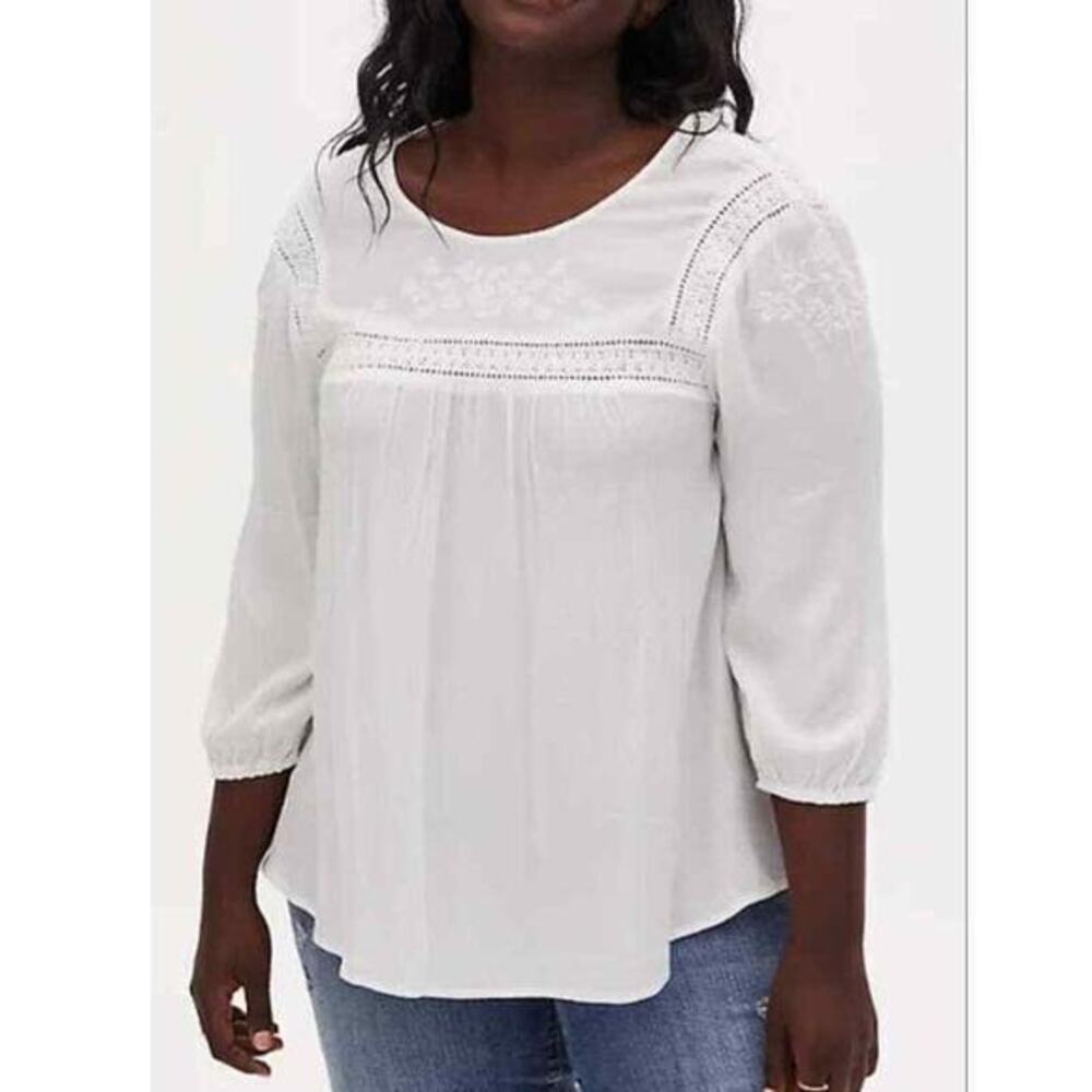 NEW TORRID Blouse Top Size 12 Classic Boho Peasant White Floral Embroidery Lace